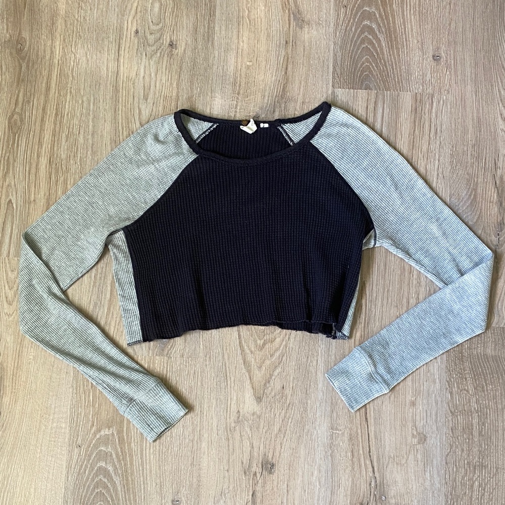 PacSun Women’s XS Long Sleeve Crop Top